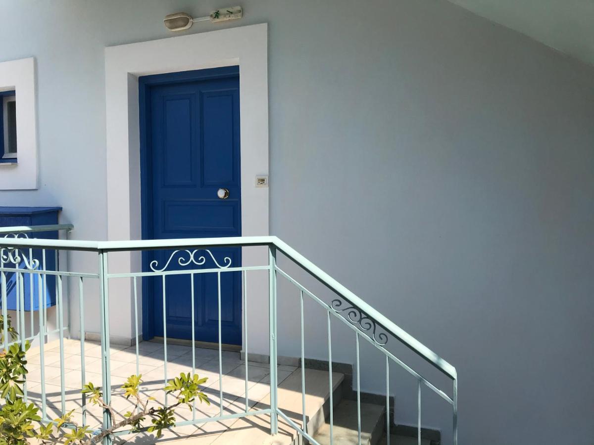 Ilias Apartments フィニクーダ エクステリア 写真