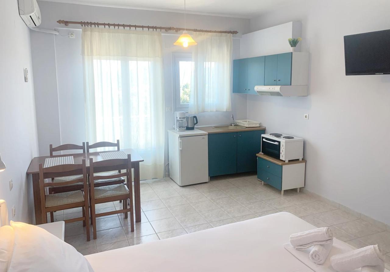 Ilias Apartments フィニクーダ エクステリア 写真