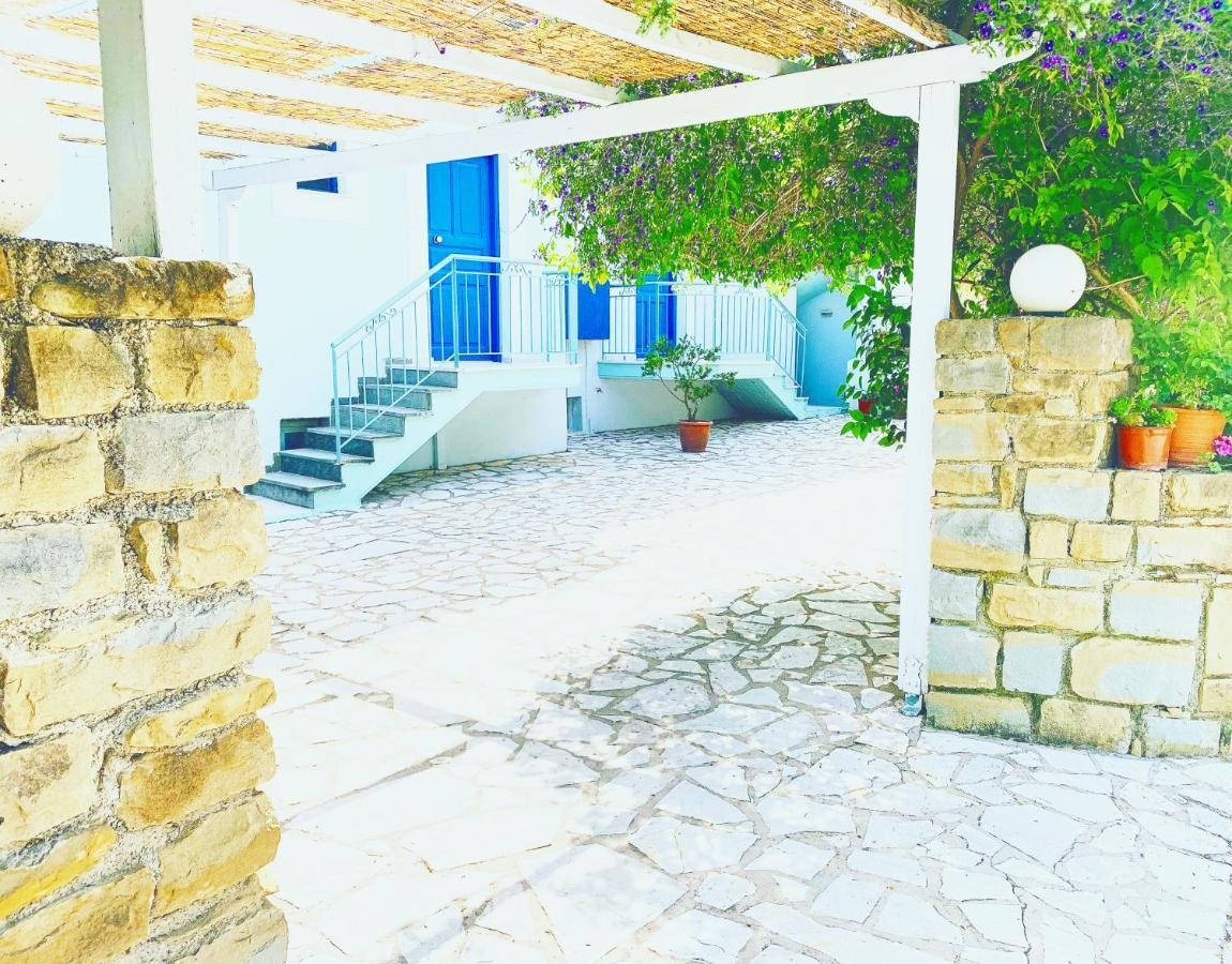 Ilias Apartments フィニクーダ エクステリア 写真