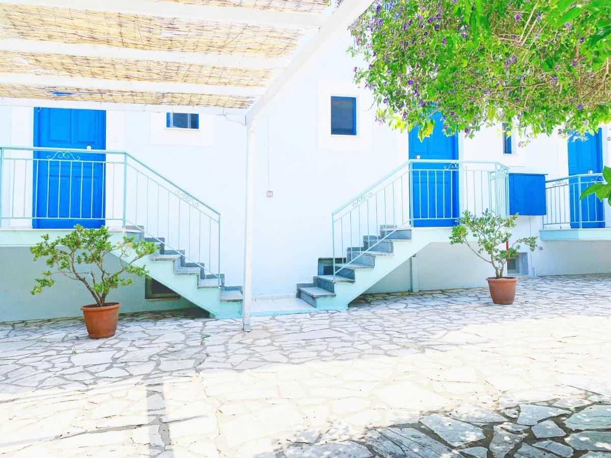 Ilias Apartments フィニクーダ エクステリア 写真
